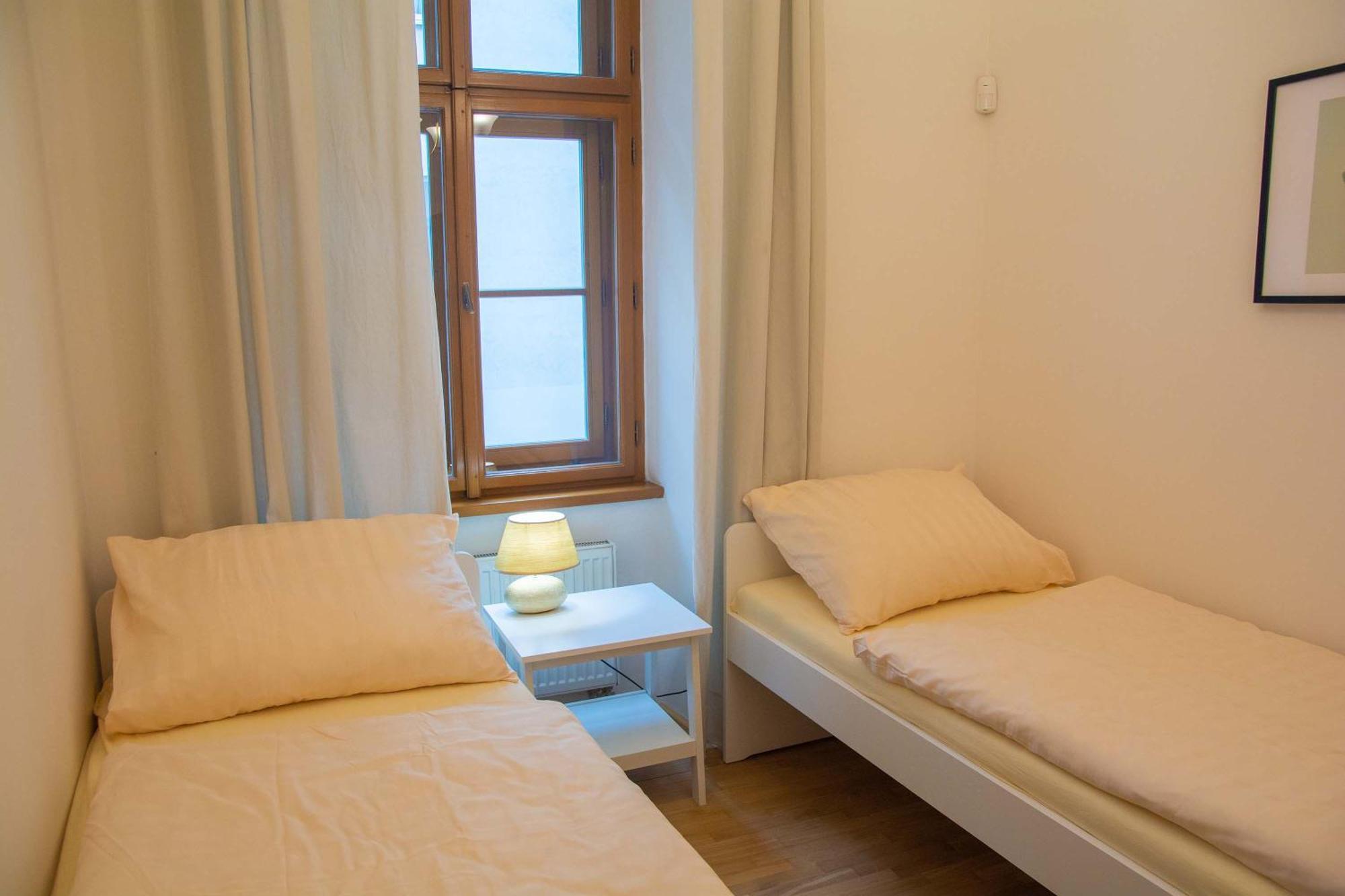 City Centre Apartment With Parking Prag Eksteriør billede